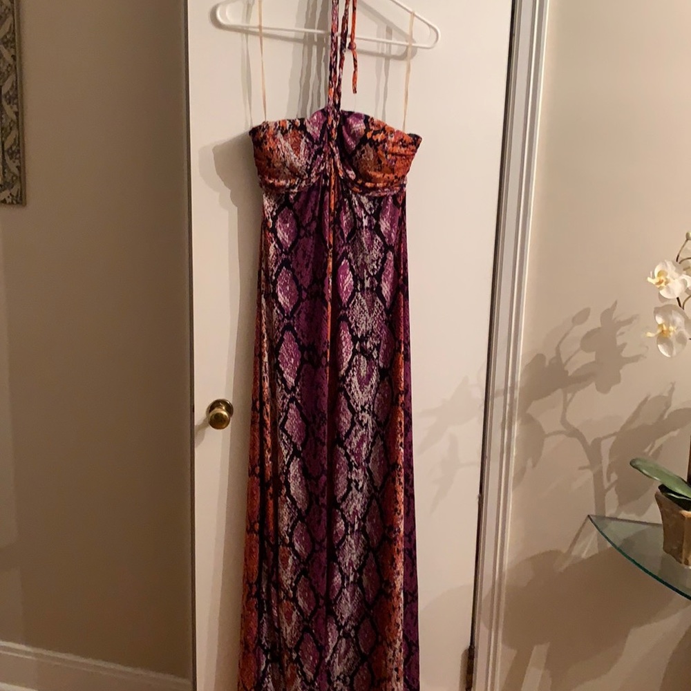 New without tags maxi dress. Beautiful alone or with black cardigan